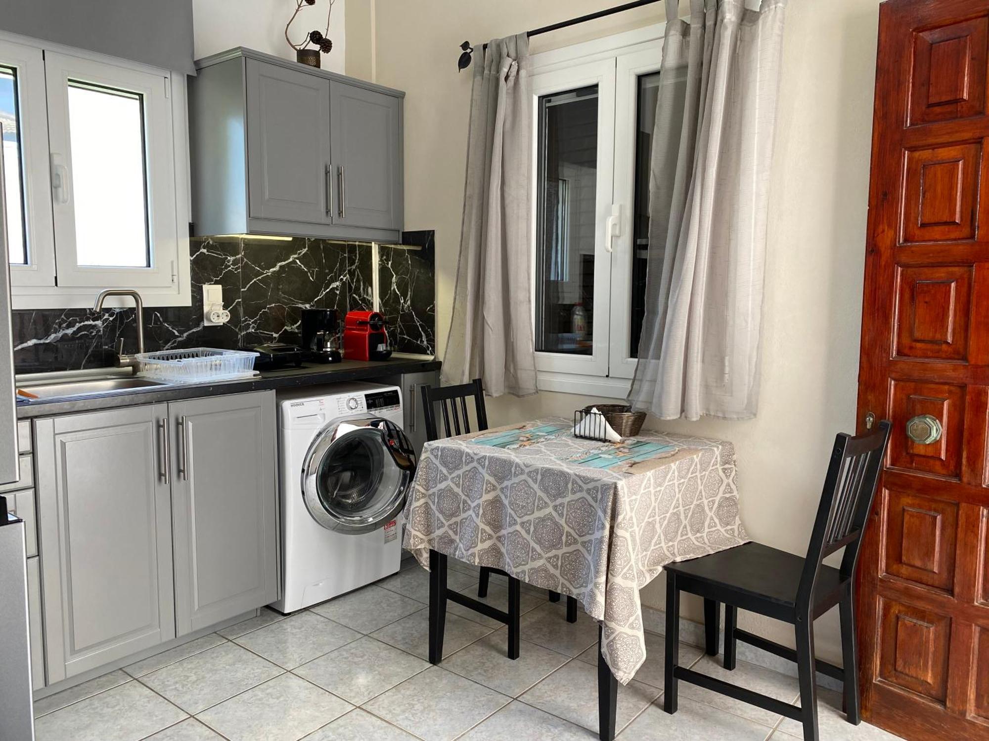 Alexander Apartments Roda  Zewnętrze zdjęcie