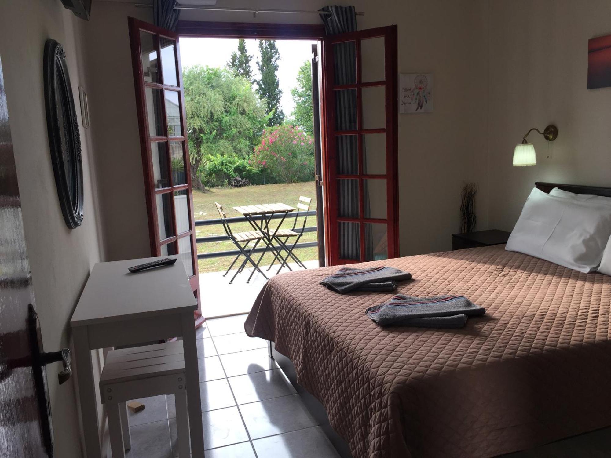 Alexander Apartments Roda  Zewnętrze zdjęcie